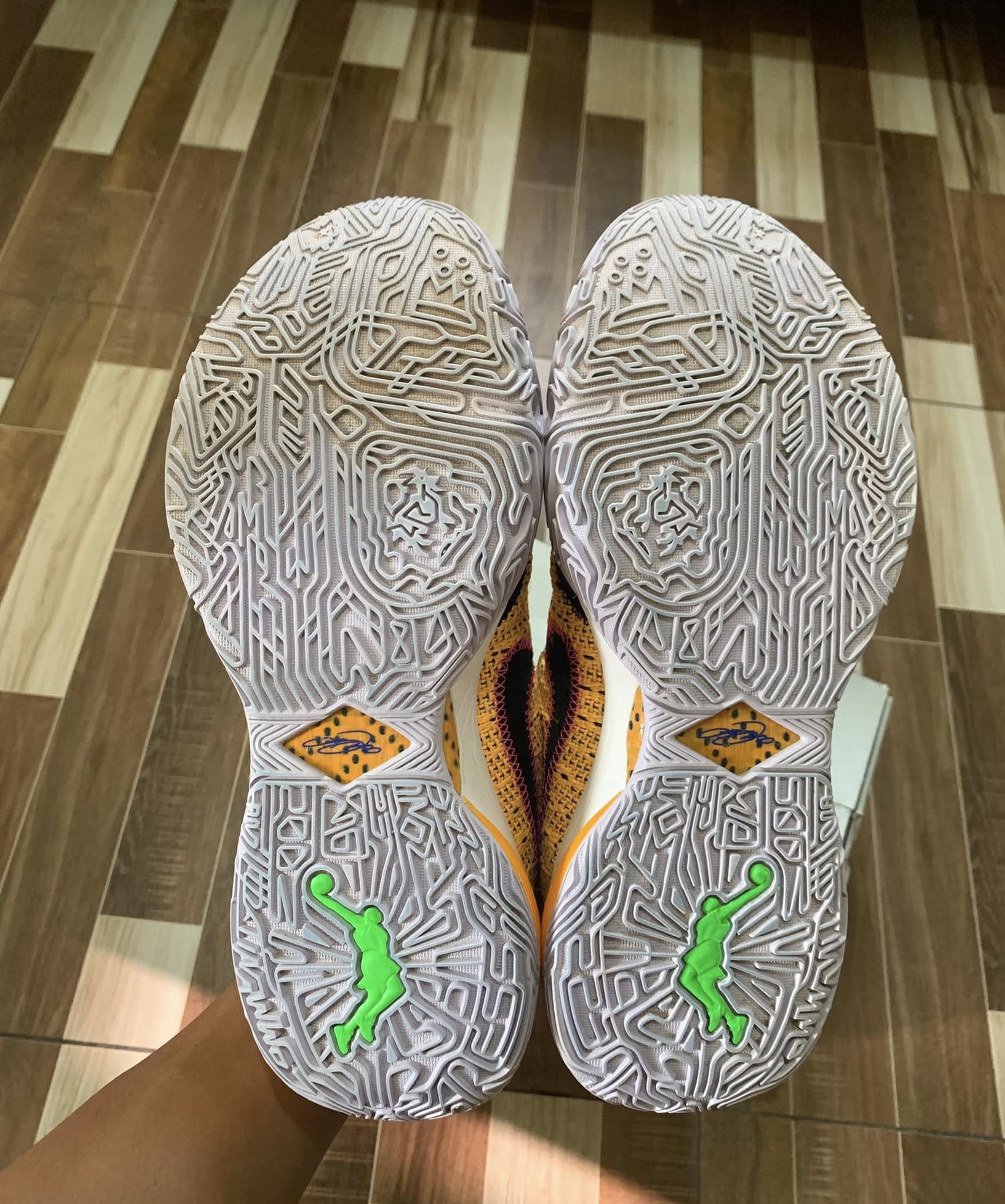 Outsole View